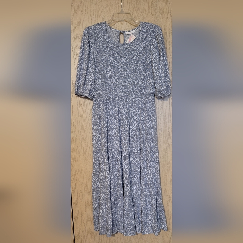 NWOT VERY FEMININE Periwinkle Blue Floral Maxi Dress size L